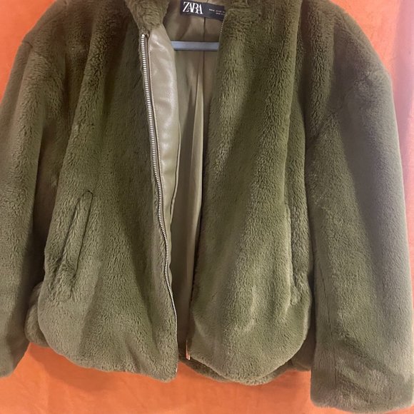 Zara FAUX FUR JACKET-MID KHAKI/green/olive - XS - Picture 6 of 8